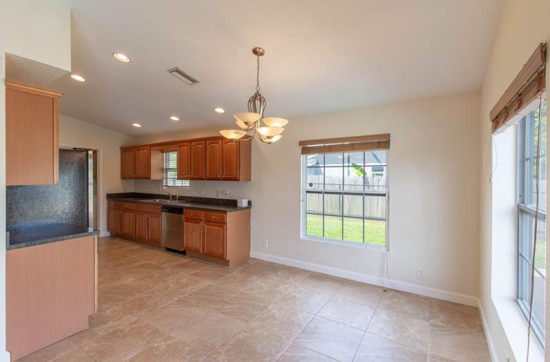 4 bedroom Single Family Residence at 1240 Grandview Circle, Counterpoint Estates 10, Royal Palm Beach — photo 5