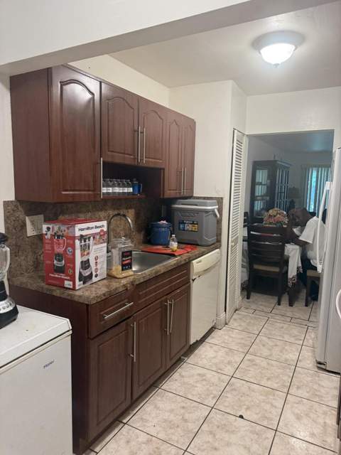 8450 Lagos De Campo Boulevard #107, Tamarac FL - photo 15 of 15