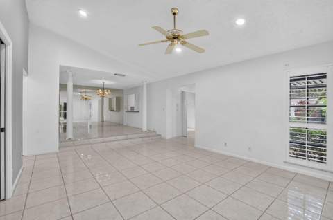 21718 San Simeon Circle, Boca Raton FL - photo 19 of 58
