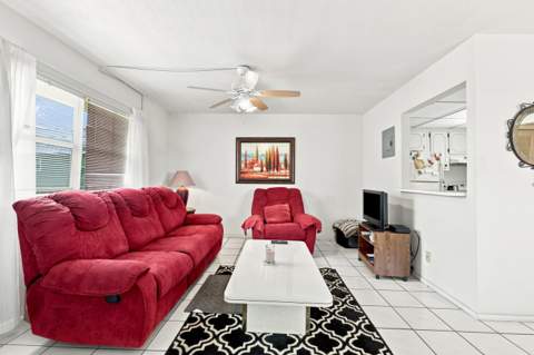 91 Flanders B, Delray Beach FL - photo 6 of 34
