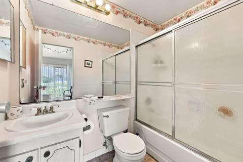 91 Flanders B, Delray Beach FL - photo 23 of 34