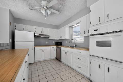 414 Foresteria Drive, Lake Park FL - photo 9 of 38