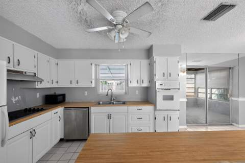 414 Foresteria Drive, Lake Park FL - photo 11 of 38