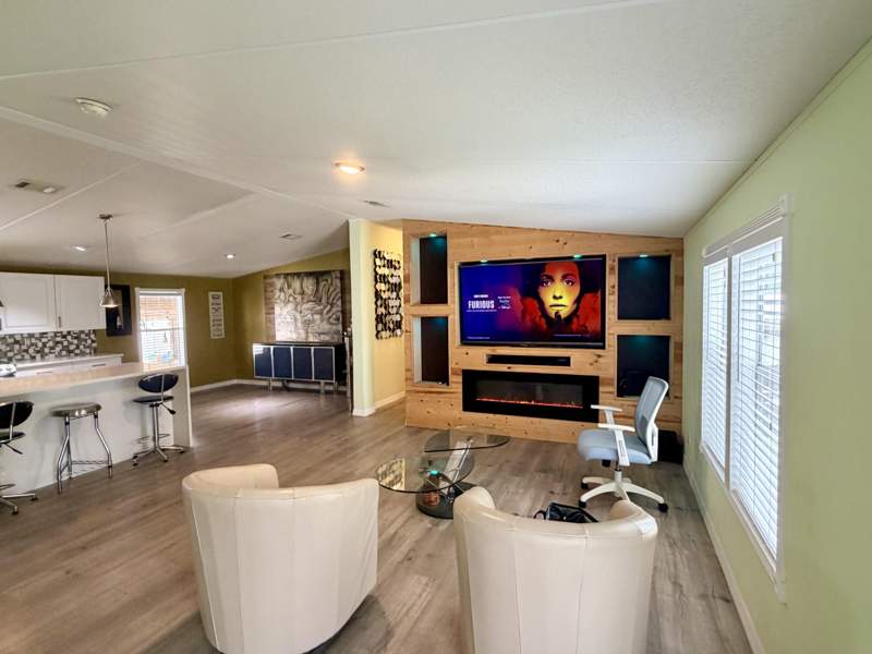 3 bedroom Manufactured Home at 5192 Amy Lane, Green Acres Unit 2, Fort Pierce — photo 4