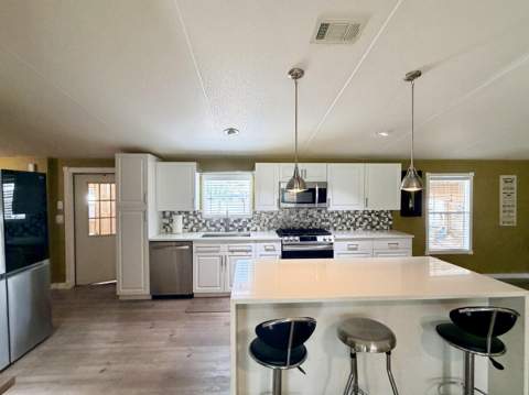 5192 Amy Lane, Fort Pierce FL - photo 9 of 44