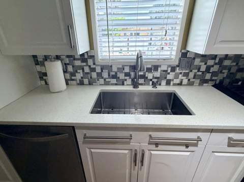5192 Amy Lane, Fort Pierce FL - photo 10 of 44