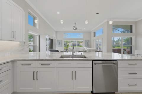 9841 Casa Mar Drive, Lake Worth FL - photo 6 of 55