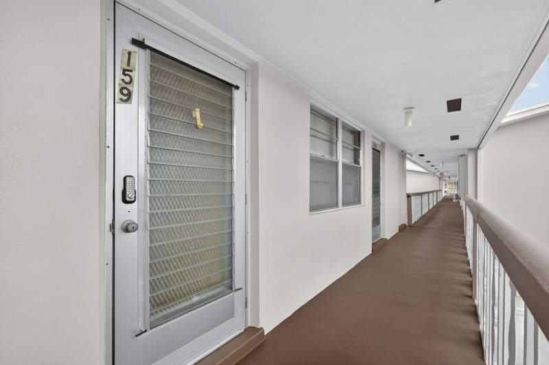 1 bedroom Condominium at 159 Easthampton G, Easthampton Condo, West Palm Beach — photo 2
