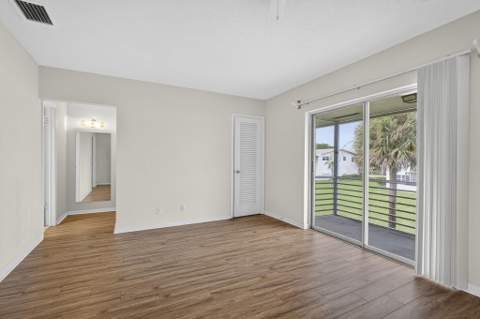 159 Easthampton G, West Palm Beach FL - photo 10 of 27