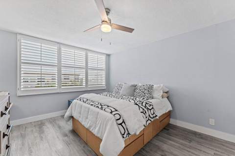 910 Dogwood Drive #444, Delray Beach FL - photo 10 of 21