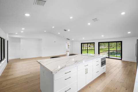 5665 Aspen Ridge Circle, Delray Beach FL - photo 12 of 57