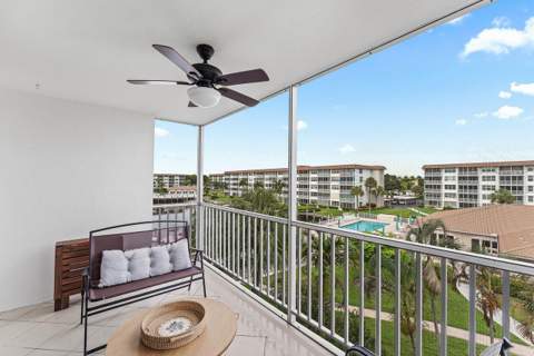 910 Dogwood Drive #444, Delray Beach FL - photo 17 of 21