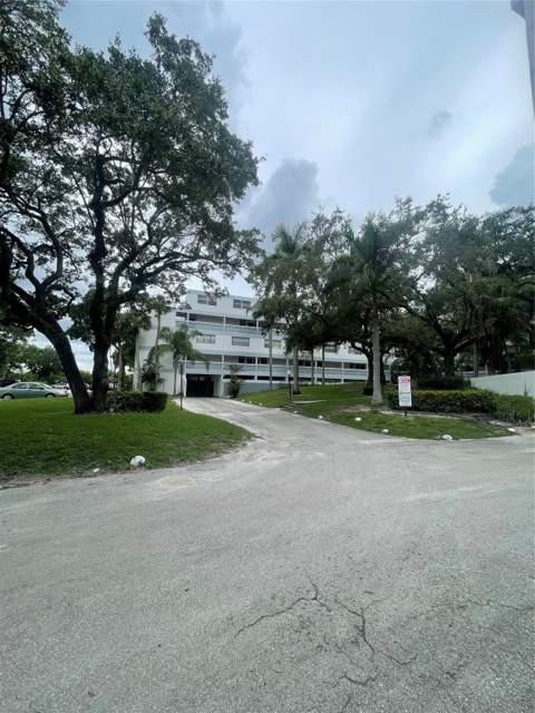 3301 Spanish Moss Terrace #610, Lauderhill FL - photo 14 of 39