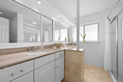 1040 Crystal Lake Drive #4, Deerfield Beach FL - photo 17 of 29