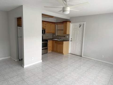 3216 NE 13th Street #11, Pompano Beach FL - photo 10 of 18