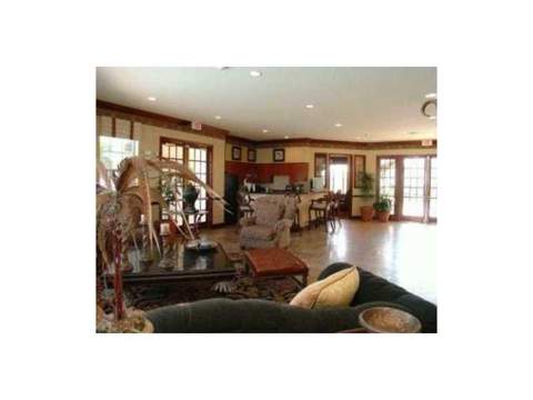 5055 Wiles Road #201, Coconut Creek FL - photo 6 of 19