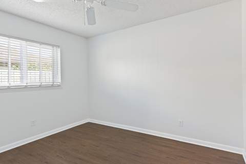 4368 Hawthorn Avenue, Palm Beach Gardens FL - photo 21 of 37