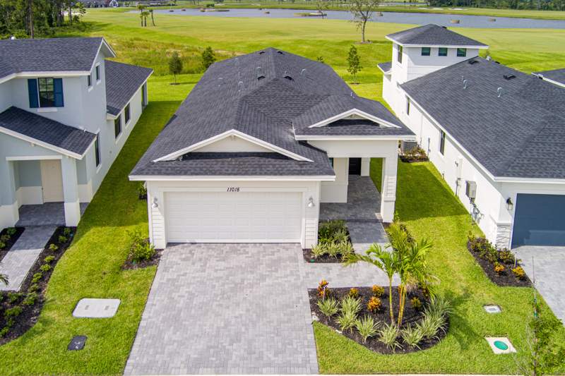 2 bedroom Single Family Residence at 11018 NW Glynlea Boulevard, Glynlea Country Club, Port St. Lucie — photo 2