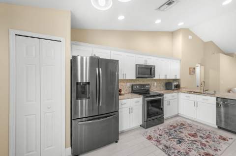 5861 NW Cullom Circle, Port St. Lucie FL - photo 9 of 28
