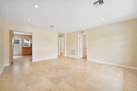 5432 NE 4th Terrace, Oakland Park FL - photo 6 of 25