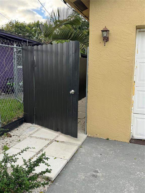 4 bedroom Single Family Residence at 1136 NW 5th Court, Tuskegee Park, Fort Lauderdale — photo 3