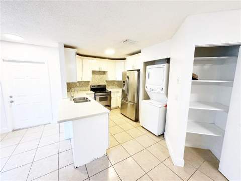 1136 NW 5th Court, Fort Lauderdale FL - photo 6 of 30