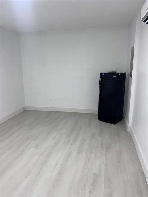1136 NW 5th Court, Fort Lauderdale FL - photo 22 of 30