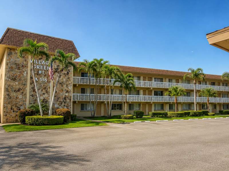 1 bedroom Condominium at 555 Purdy Lane #Unit 309, Village Green Avon Condo, Palm Springs — photo 3