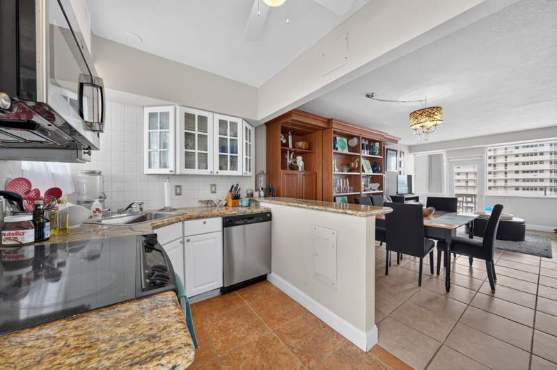 1 bedroom Stock Cooperative at 1900 S Ocean Drive #804, Breakwater Towers Co-Op, Fort Lauderdale — photo 3