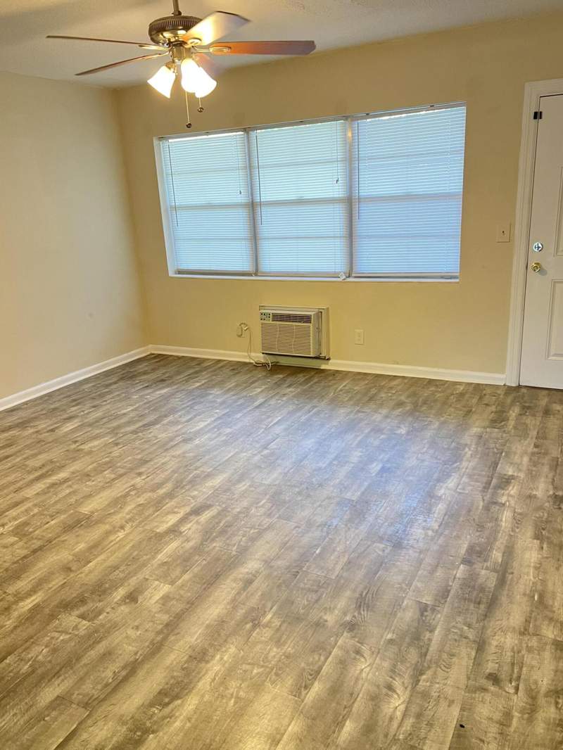 1 bedroom Condominium at 31 Norwich B #31, Century Village, West Palm Beach — photo 5