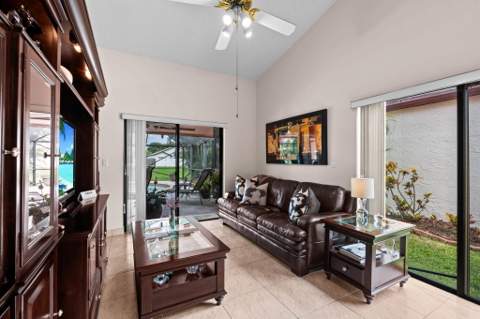 21082 Rustlewood Avenue, Boca Raton FL - photo 13 of 38