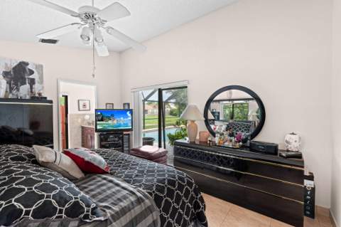 21082 Rustlewood Avenue, Boca Raton FL - photo 16 of 38