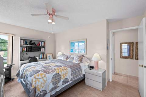 21082 Rustlewood Avenue, Boca Raton FL - photo 22 of 38