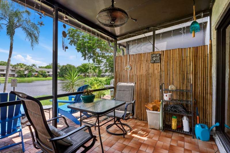 2 bedroom Townhouse at 3435 Carambola Circle #2462, Golden Raintree Iv-B Condo, Coconut Creek — photo 2