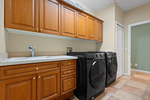 202 NE Flax Terrace, Jensen Beach FL - photo 16 of 51
