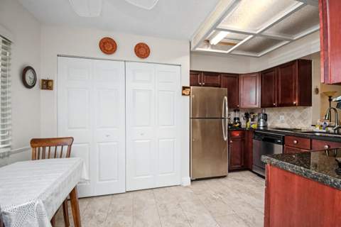 14360 Strathmore Lane #102, Delray Beach FL - photo 9 of 36