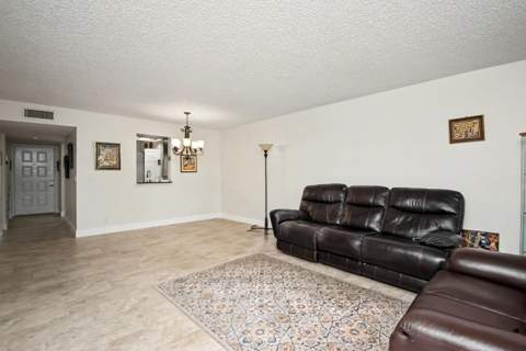 14360 Strathmore Lane #102, Delray Beach FL - photo 18 of 36