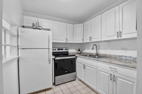 3120 Cynthia Lane #107, Lake Worth FL - photo 13 of 38