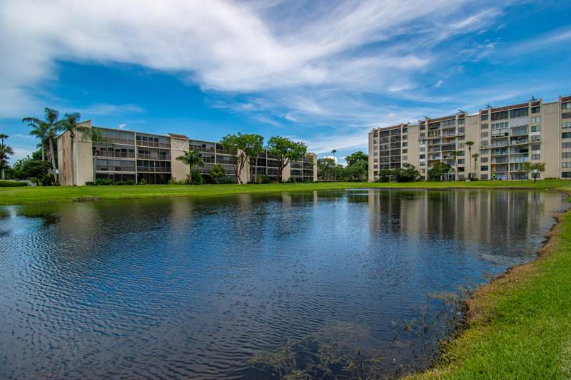 2 bedroom Condominium at 14360 Strathmore Lane #102, Huntington Lakes Sec One, Delray Beach — photo 2
