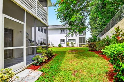 3120 Cynthia Lane #107, Lake Worth FL - photo 24 of 38