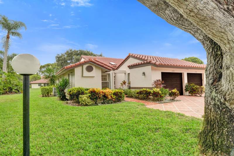 2 bedroom Condominium at 6394 Pointe Pleasant Circle, Huntington Pointe, Delray Beach — photo 4