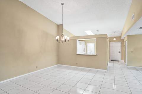 6394 Pointe Pleasant Circle, Delray Beach FL - photo 19 of 40