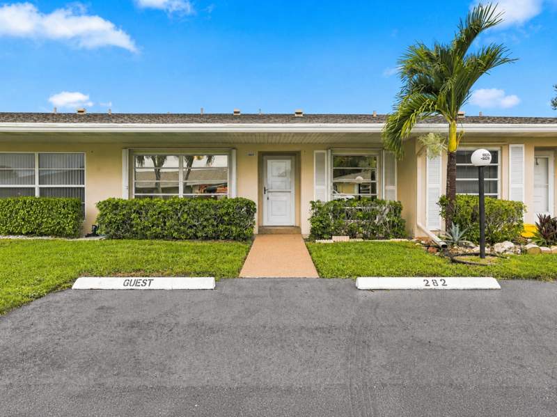 2 bedroom Villa at 8829 Bella Vista Drive #282, Boca Lakes Condo, Boca Raton — photo 5