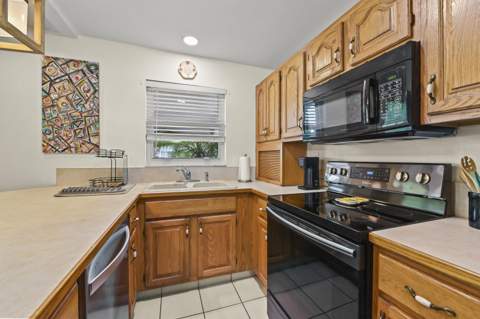 360 High Point Court #C, Boynton Beach FL - photo 7 of 29