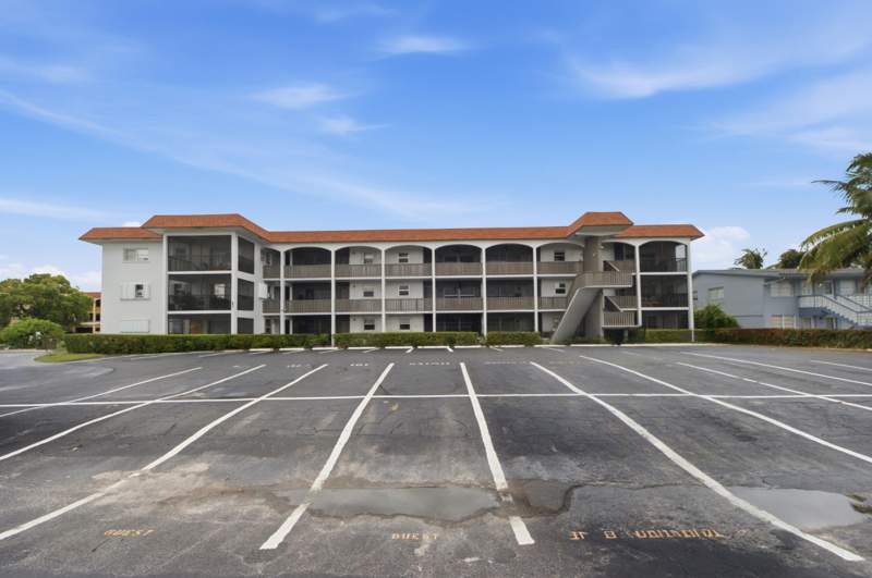 2 bedroom Condominium at 651 Pine Drive #309, Garden Isles 2 Co-Op, Pompano Beach — photo 3