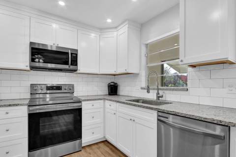 3210 Meridian Way #11, Palm Beach Gardens FL - photo 16 of 34