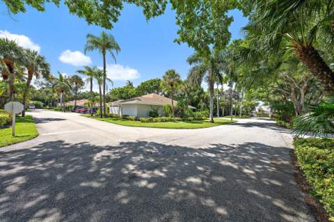 227 N Lakeshore Drive, Hypoluxo FL - photo 22 of 33