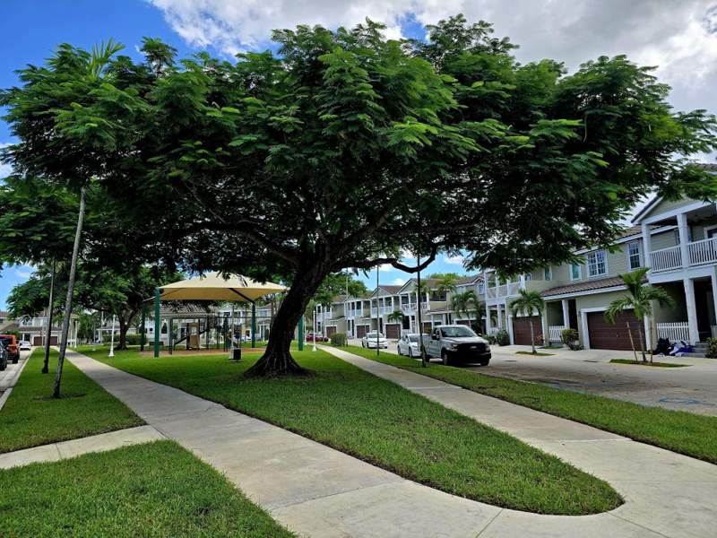 3 bedroom Townhouse at 10589 NW 56th Place, Kensington Manor, Coral Springs — photo 3