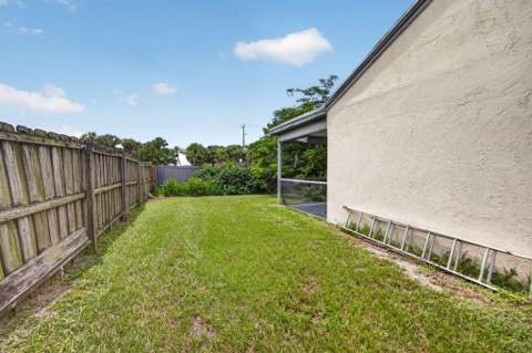 262 Palmetto Court, Jupiter FL - photo 6 of 28
