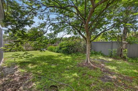 262 Palmetto Court, Jupiter FL - photo 9 of 28
